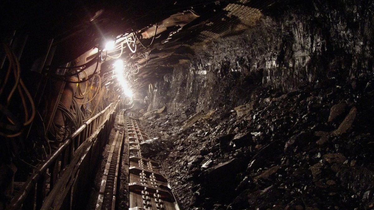 Шесть горняков пострадали на шахте KAZ Minerals