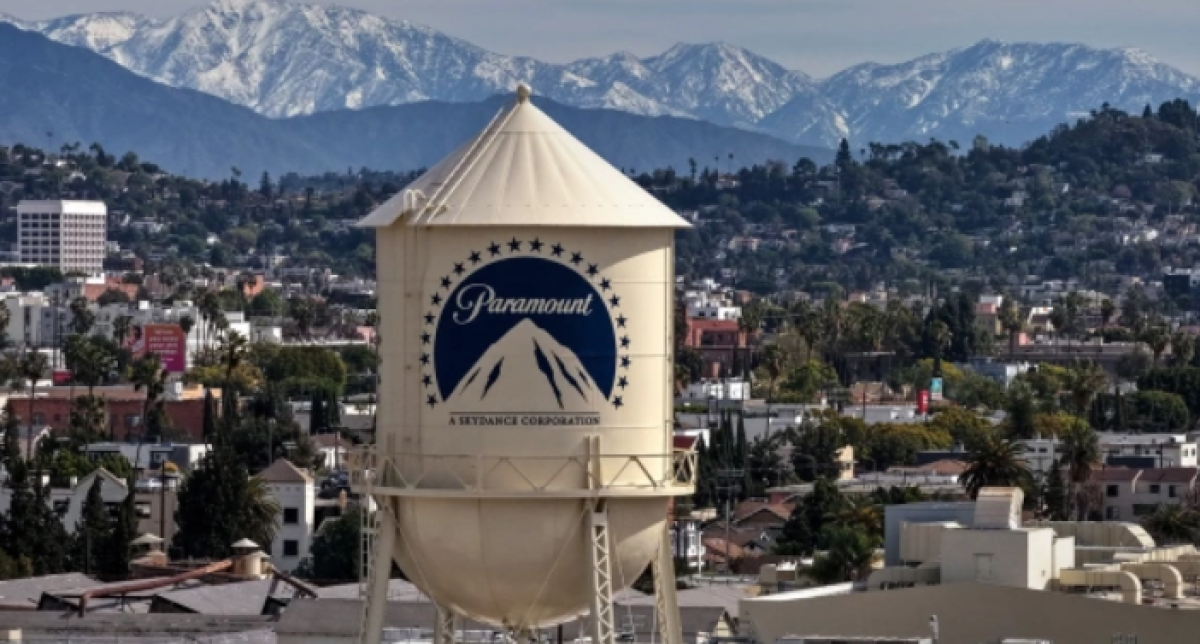 Сделку Paramount и Warner Bros. заморозили почти на год