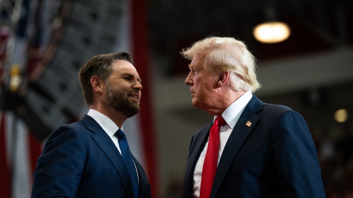 Трамп прокомментировал новости о своем преемнике