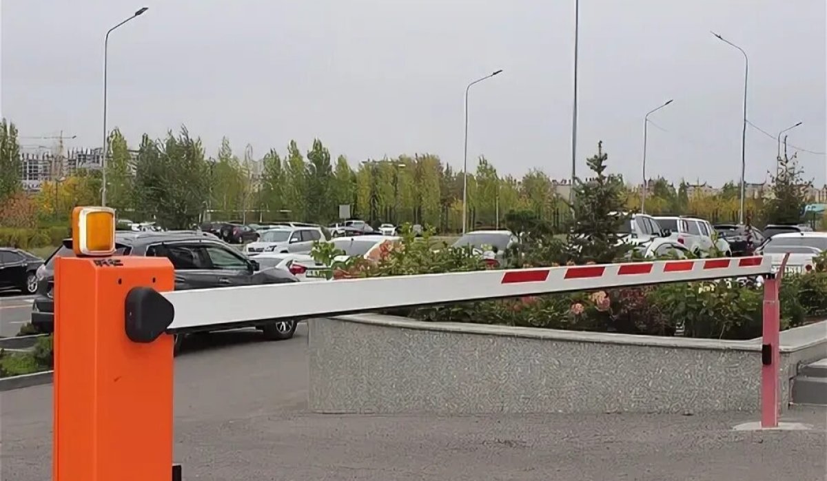 Правила установки шлагбаумов во дворах ужесточили в Алматы