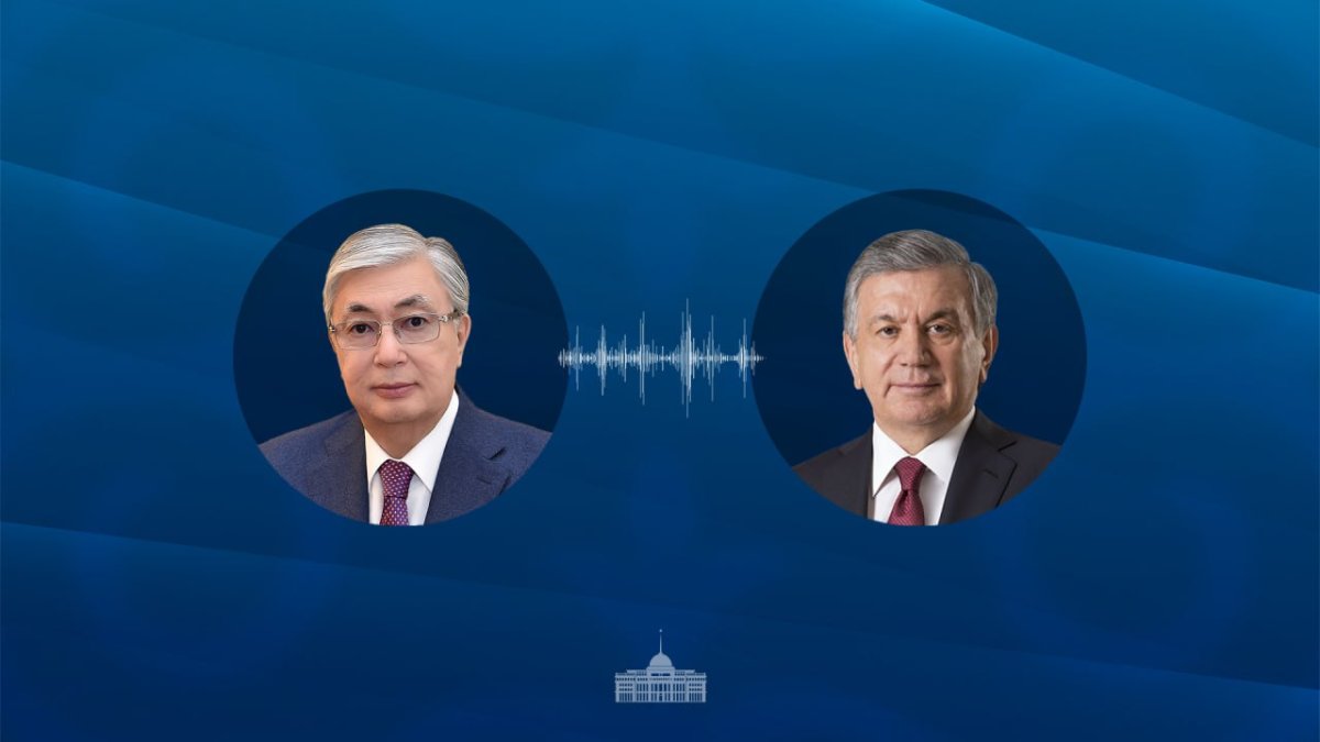 Мирзиёев позвонил Токаеву