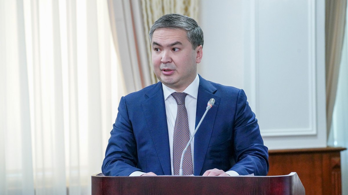 Токаев оставил Нагаспаева во главе Минпромстроя
