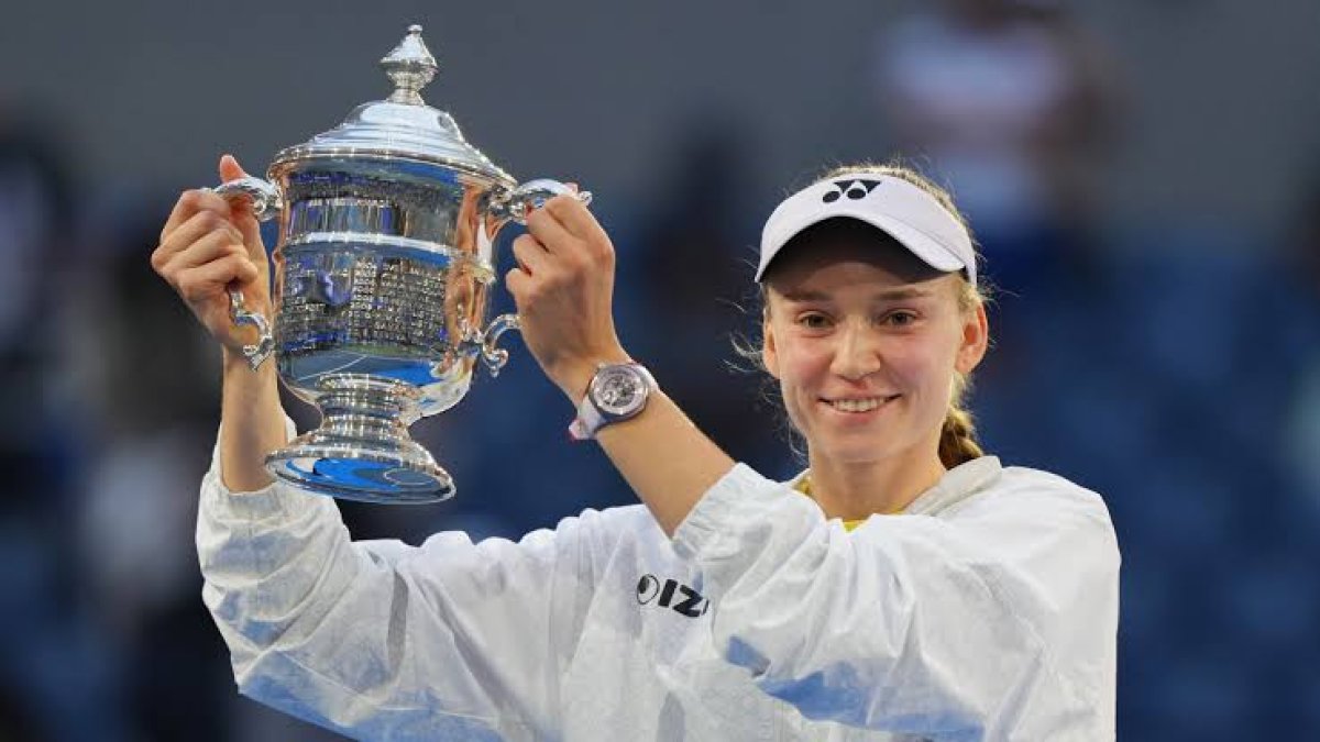 «Весь Казахстан гордится»: Токаев поздравил Рыбакину с победой на US Open