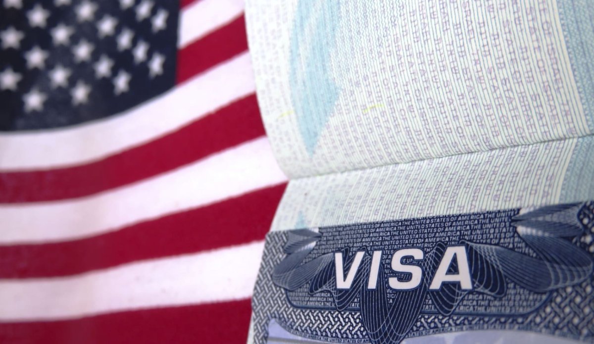 Ужесточение правил выдачи виз для СМИ и студентов отменено в США