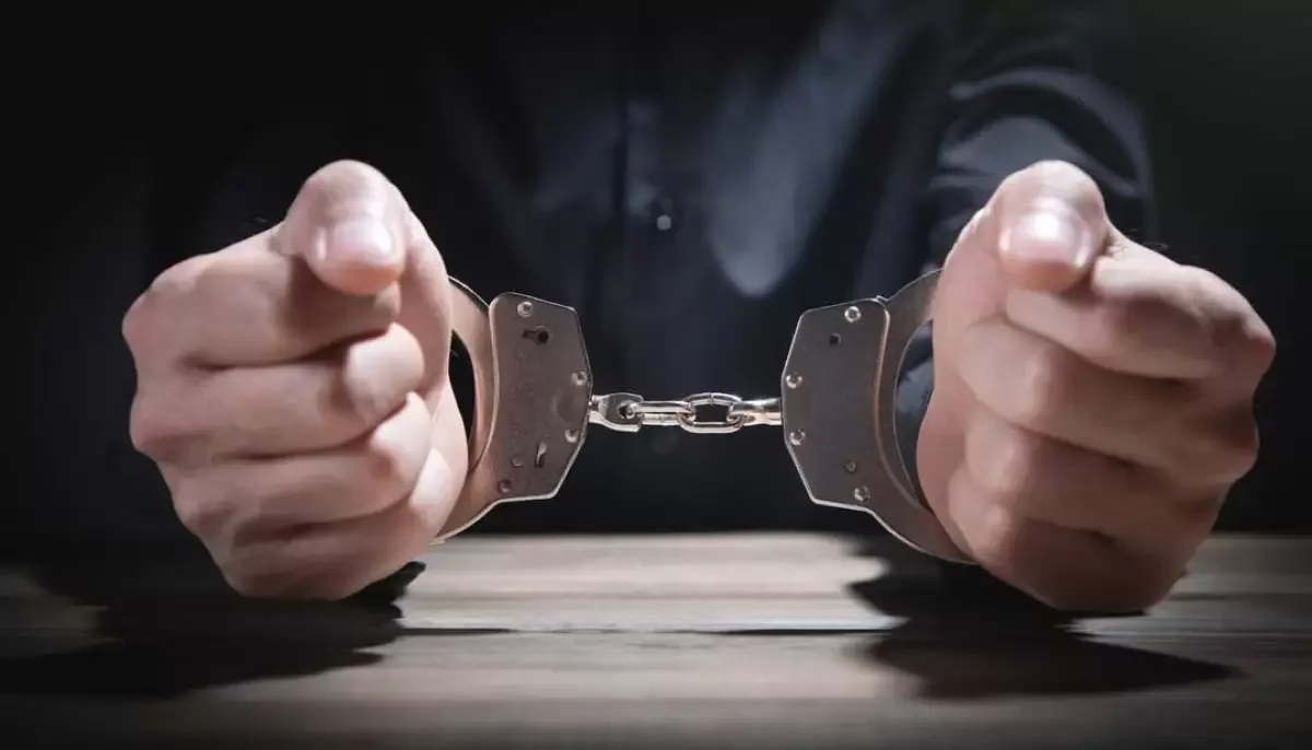 Заключённый вымогал деньги по видеосвязи прямо из тюрьмы