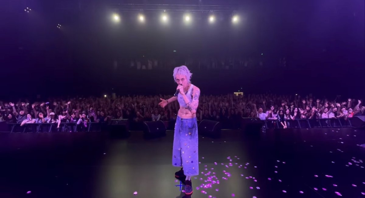 Казахстанская артистка Bika Breezy покорила китайских слушателей