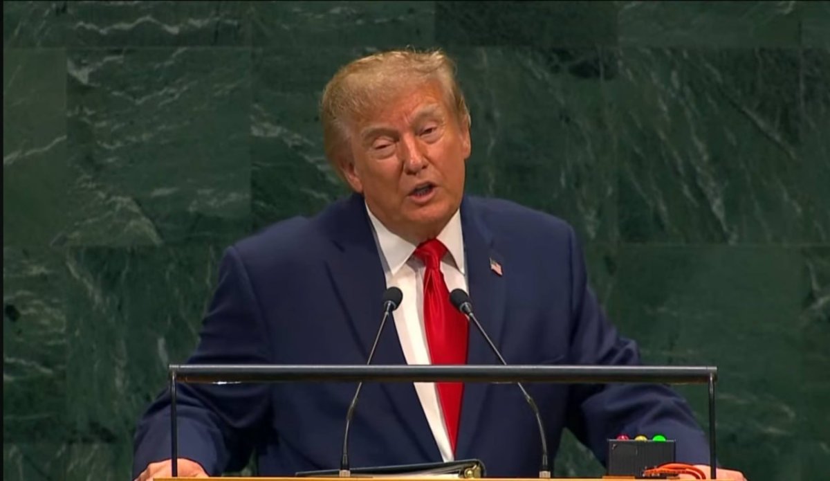 Иран покинул зал, Россия услышала угрозу санкций: главное из речи Трампа на Генассамблее ООН