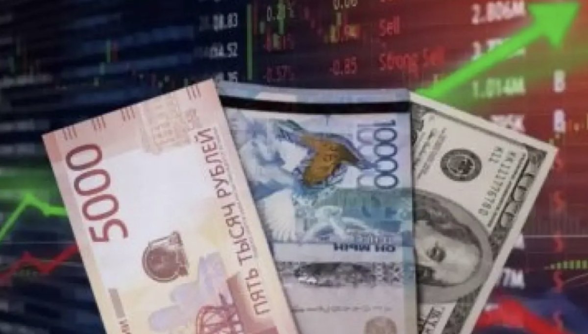 До 452 тенге за доллар: что происходит с курсами валют в Казахстане