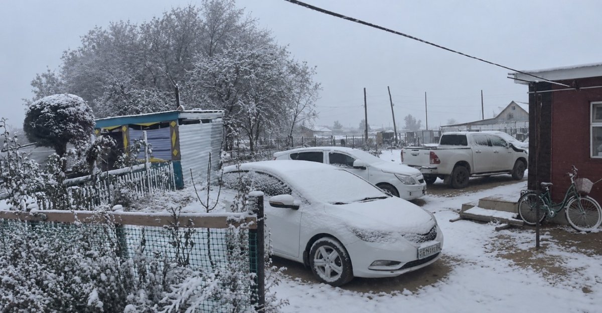 Первый снег выпал на западе Казахстана