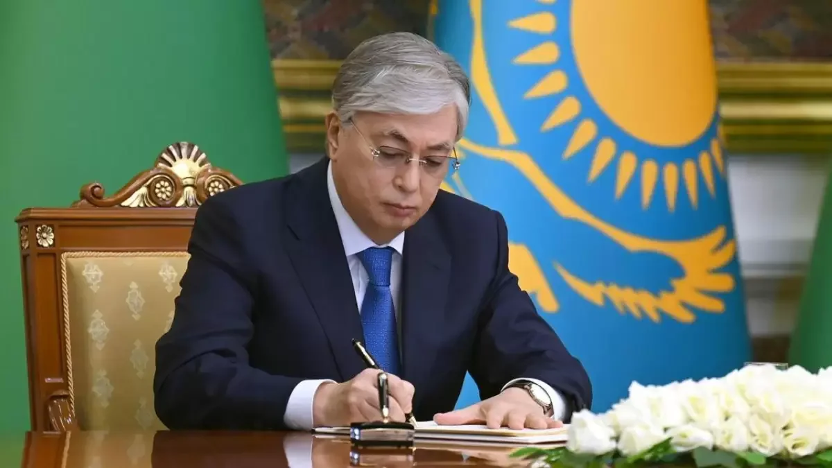Токаев распустил все маслихаты Казахстана: что дальше