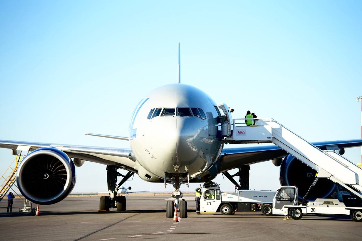 Американская авиакомпания National Airlines выбрала Казахстан: первый грузовой рейс обслужен в Туркестане