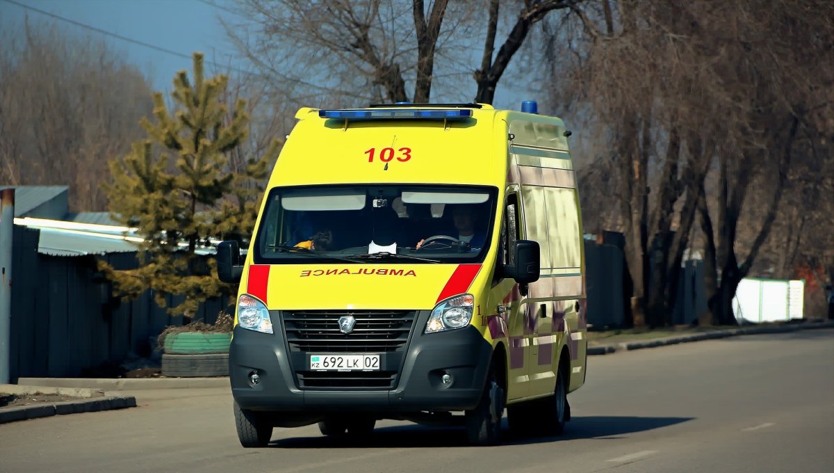 После распития неизвестной жидкости в Петропавловске умерли двое мужчин
