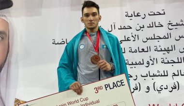 Казахстанский спортсмен завоевал медаль на чемпионате мира по фехтованию