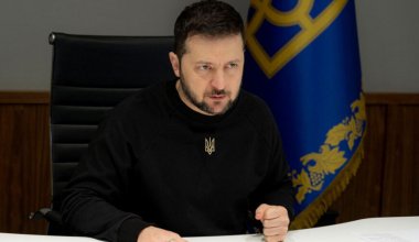 Зеленский запретил чиновникам Украины отдыхать за границей
