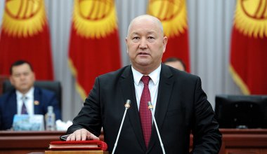 Бывшего вице-премьера обвинили в присвоении миллиона долларов в Кыргызстане