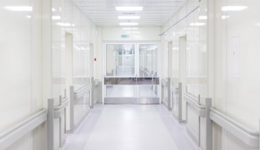В Костанайской области сотрудник больницы украл медоборудование