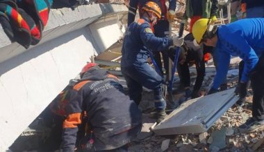 Работающих в Турции казахстанских спасателей и медиков наградят