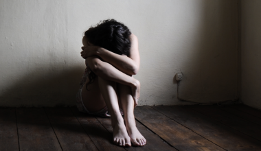 14-летнюю девочку изнасиловали в СКО