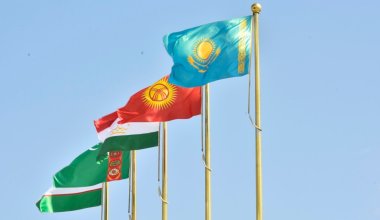 Россия призывает Центральную Азию быть "осторожнее" с Западом