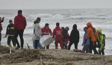 40 человек погибли при крушении судна с мигрантами у берегов Италии