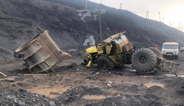 На угольном разрезе в Экибастузе перевернулся трактор - водитель погиб