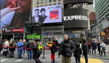 На Таймс-сквер в Нью-Йорке появилось фото Иманбека