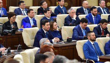 «В первую очередь, касается Amanat»: Токаев предупредил новых депутатов