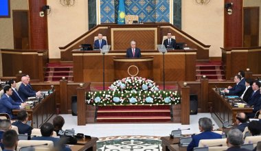 Верховенство закона и единство народа: главный посыл Токаева на заседании парламента