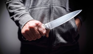 В Жамбылской области на сельского акима напали с ножом