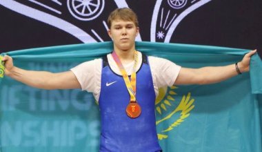 Казахстан завоевал второе "золото" на юношеском чемпионате мира по тяжелой атлетике