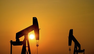 Казахстан планирует сократить добычу нефти