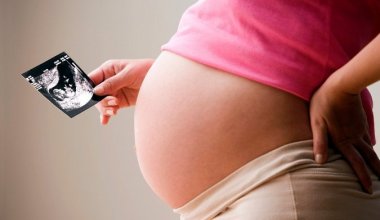 В Казахстане подняли проблему ранней беременности