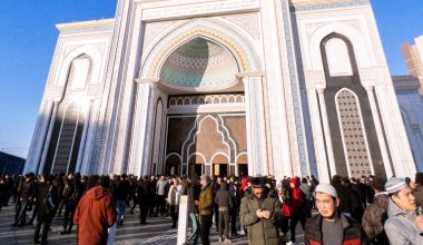 Ораза айт отмечают мусульмане Казахстана