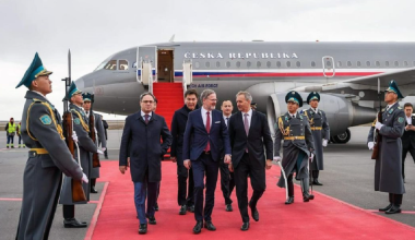 Премьер-министр Чехии посетил Казахстан