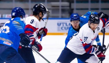 Сборная Казахстана по хоккею одержала разгромную победу