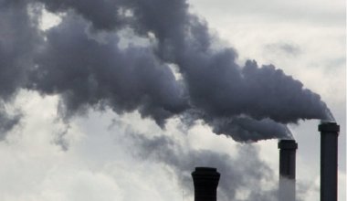 В Мангистауской области выявили вредные выбросы с завода