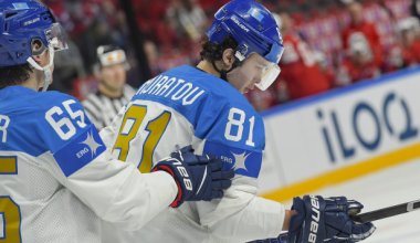 Сборная Казахстана по хоккею потерпела третье поражение на чемпионате мира