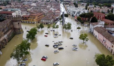 Наводнение в Италии: Токаев выразил соболезнования премьеру Мелони