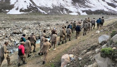 Погибли 10 человек: в Пакистане произошел сход лавин
