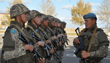 Токаев дал поручения по развитию военной безопасности Казахстана