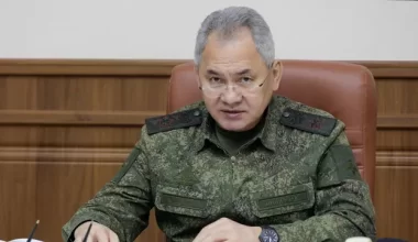 Министр обороны РФ Шойгу появился на публике впервые после военного мятежа