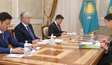 Дизтопливо, заводы и инвестиции: о чём говорил Токаев с главой "КазМунайГаза"