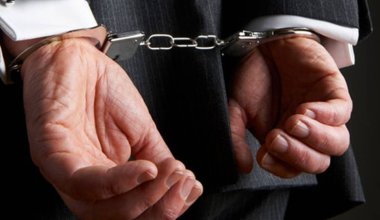 Чиновников задержали в Талдыкоргане за хищения