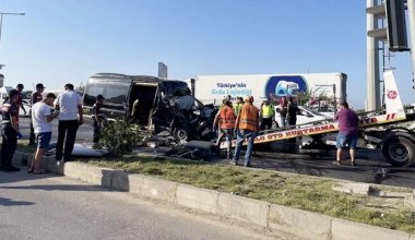 Автобус с туристами из Казахстана попал в аварию в Турции - есть жертвы