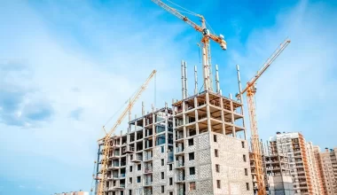 В Астане резко упали инвестиции в строительство жилья