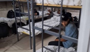 Обещали отели, а поселили в хостеле: кыргызстанские спортсмены пожаловались на условия в Алматы