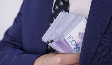 Помощник бывшего акима Павлодара подозревается в коррупции