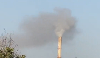 На грязные выбросы цементного завода жалуются в Туркестанской области