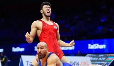 Историческая победа: казахстанский борец завоевал "золото" чемпионата мира