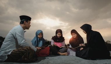 Более 13 тысяч казахстанских девочек хотят носить хиджаб школах – правозащитник